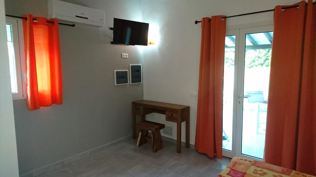 Villa Rêve créole Deshaies Esterno foto