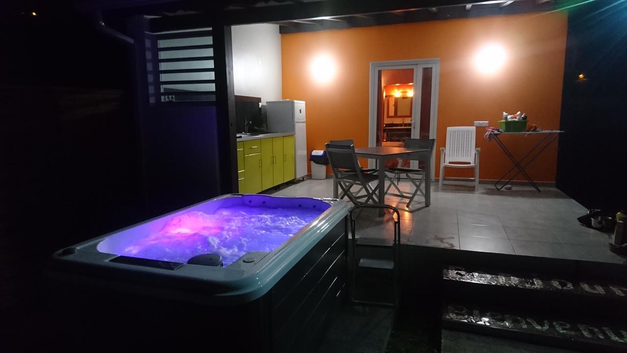 Villa Rêve créole Deshaies Esterno foto